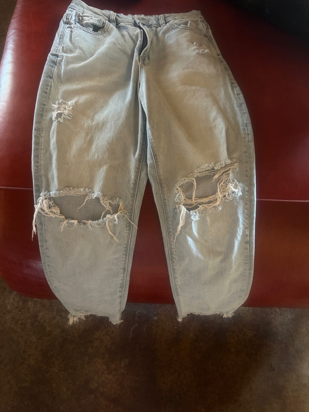 American Eagle Outfitters Light Wash Distressed Cropped Jeans
